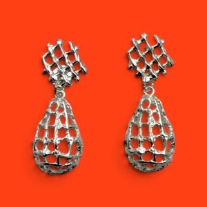 Tear-Drop Mesh Earrings 2