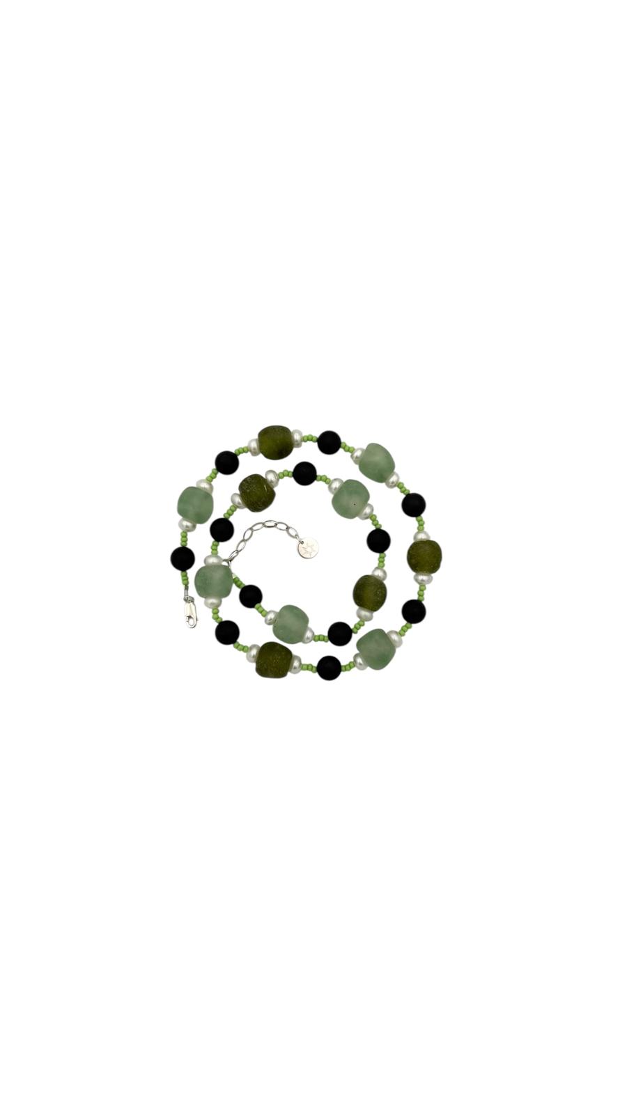 BEADED NECKLACE