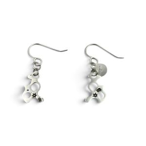 Sun-Imprinted Linear Openwork Earrings